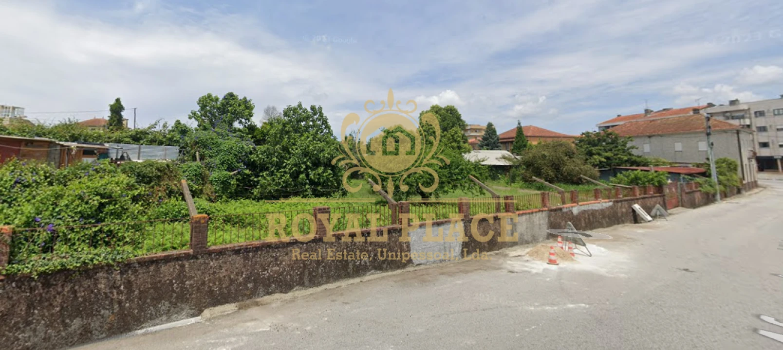 Moradia T4 para Venda em Arrifana Foto 5