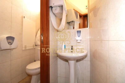 Loja para Venda em Romariz