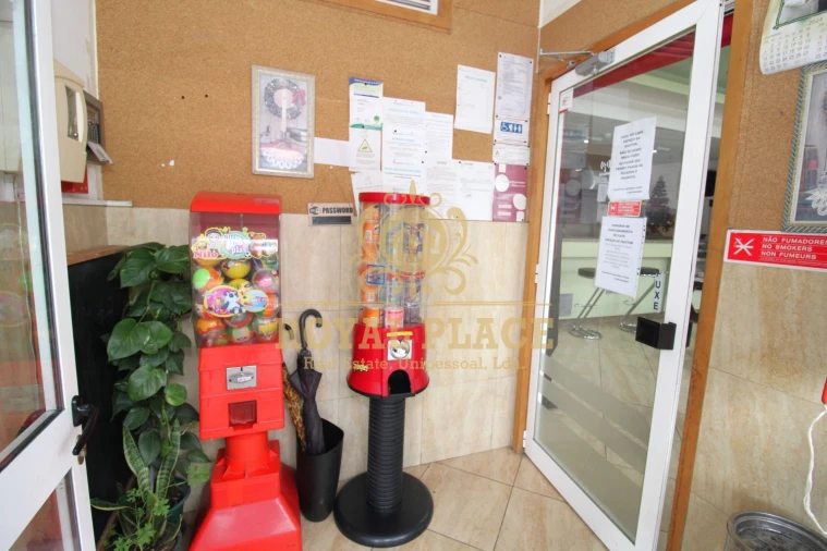 Loja para Venda em Romariz Foto 3