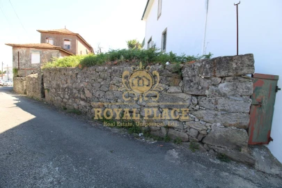 Moradia T10 para Venda em Oliveira do Douro