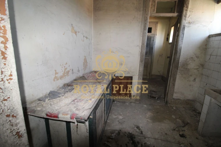 Moradia T10 para Venda em Oliveira do Douro Foto 9