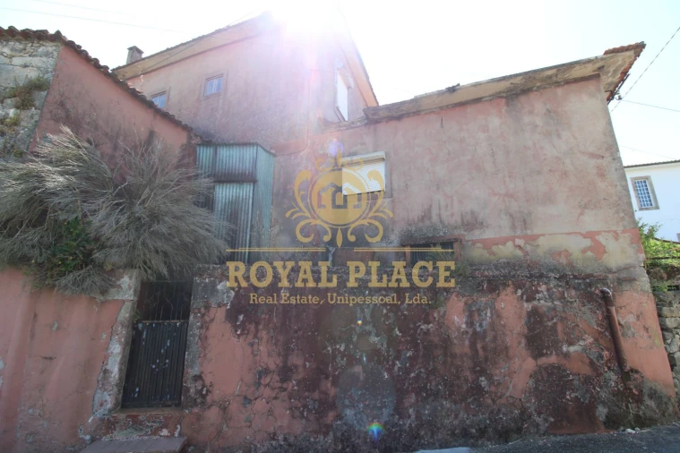 Moradia T10 para Venda em Oliveira do Douro Foto 2