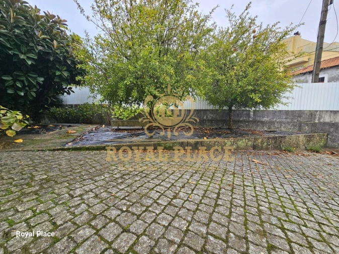 Moradia T4 para Venda em Argoncilhe Foto 30