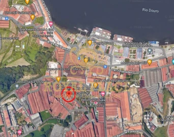 Moradia T7 para Venda em Santa Marinha e São Pedro da Afurada