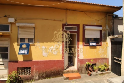 Moradia T7 para Venda em Santa Marinha e São Pedro da Afurada