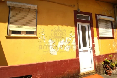 Moradia T7 para Venda em Santa Marinha e São Pedro da Afurada