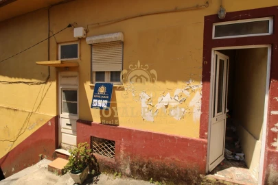 Moradia T7 para Venda em Santa Marinha e São Pedro da Afurada