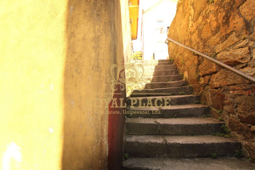 Moradia T7 para Venda em Santa Marinha e São Pedro da Afurada Foto 5