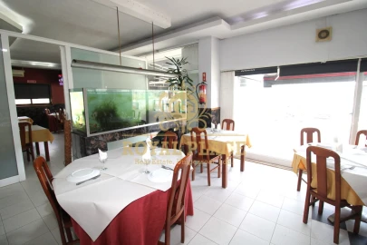 Loja para Trespasse em Lobão, Gião, Louredo e Guisande