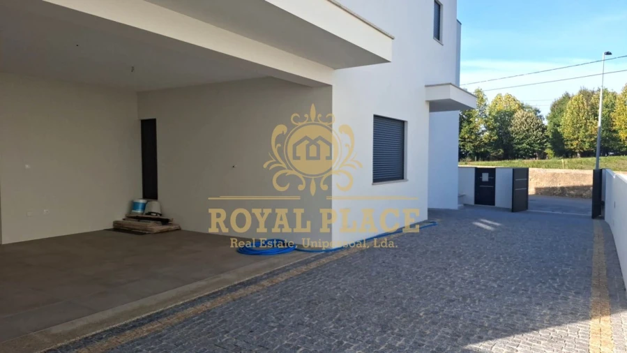 Moradia T3 para Venda em Santa Maria da Feira, Travanca, Sanfins e Espargo Foto 18