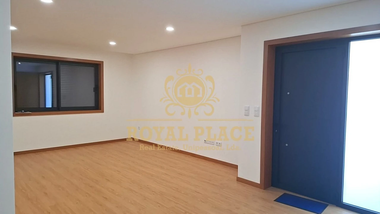 Moradia T3 para Venda em Santa Maria da Feira, Travanca, Sanfins e Espargo Foto 3