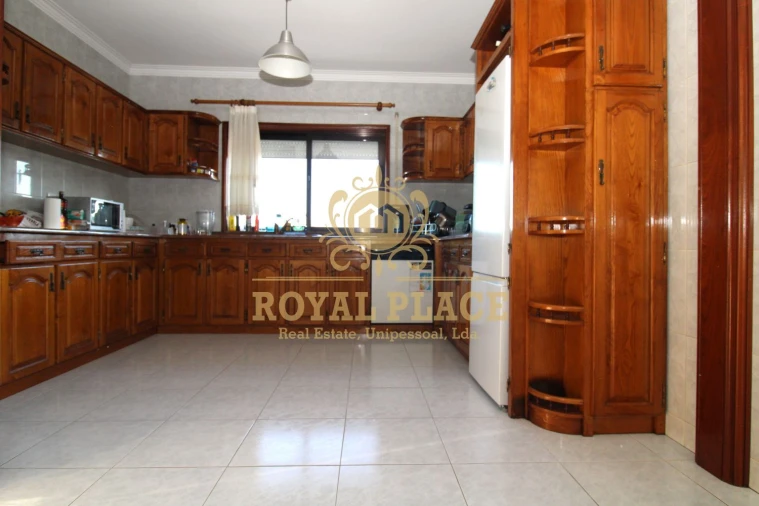 Moradia T3 para Venda em Fiães Foto 3