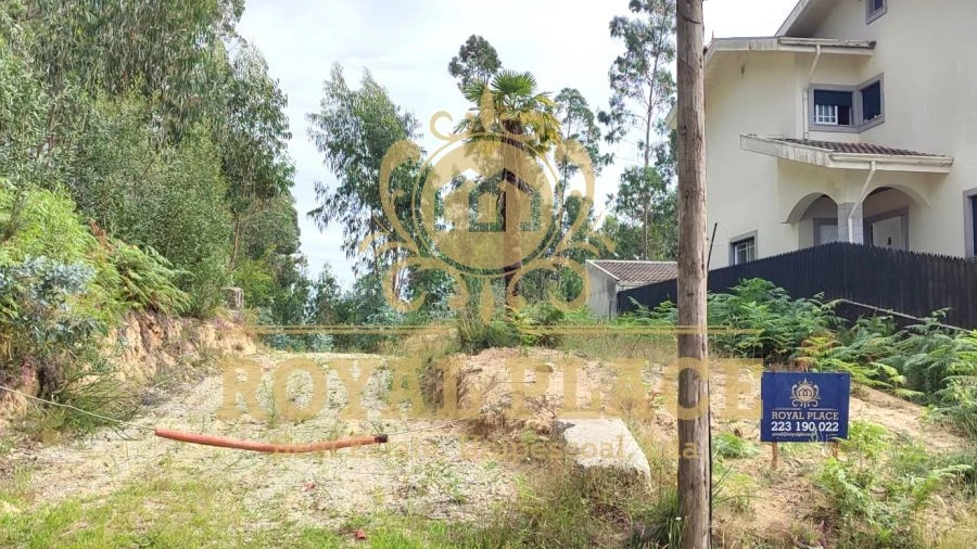 Terreno para Venda em Lobão, Gião, Louredo e Guisande