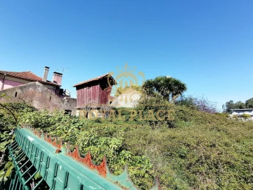 Moradia T5 para Venda em São João de Ver