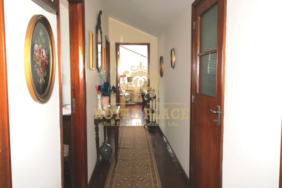 Apartamento T9 para Venda em Paços de Brandão Foto 8