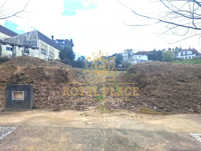 Terreno para Venda em São João da Madeira Foto 2