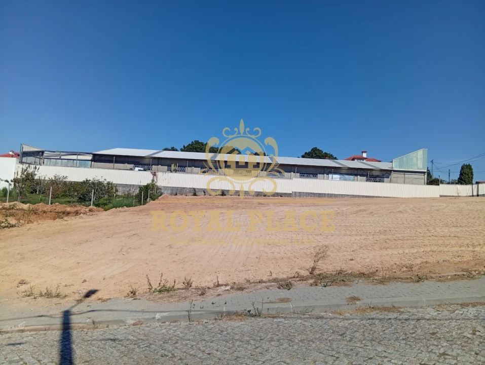 Terreno para Venda em Paços de Brandão Foto 7