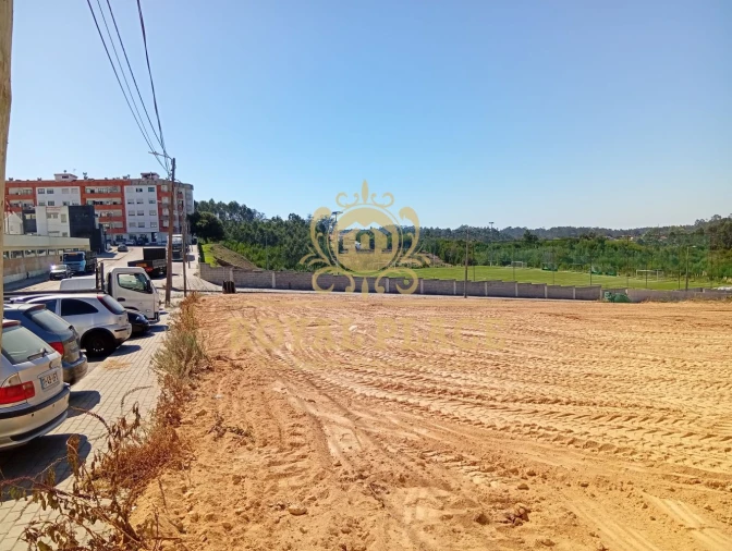 Terreno para Venda em Paços de Brandão Foto 12