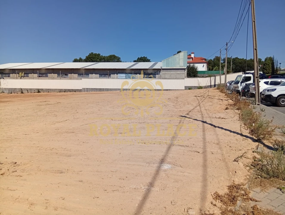 Terreno para Venda em Paços de Brandão Foto 8