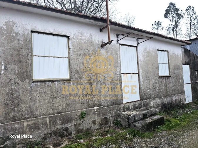 Moradia T2 para Venda em Caldas de São Jorge e Pigeiros Foto 3