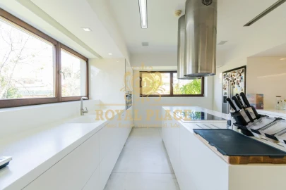 Moradia T4 para Venda em São Miguel do Souto e Mosteirô