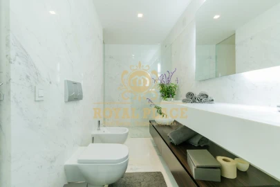 Moradia T4 para Venda em São Miguel do Souto e Mosteirô