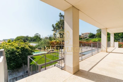 Moradia T4 para Venda em São Miguel do Souto e Mosteirô