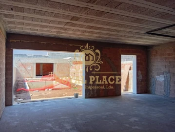 Moradia T3 para Venda em Santa Maria de Lamas