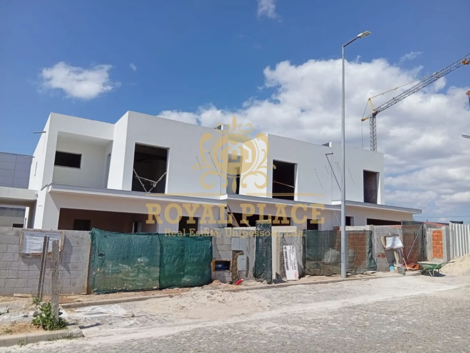 Moradia T3 para Venda em Santa Maria de Lamas Foto 4