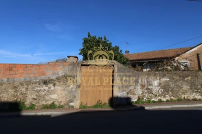 Moradia T3 para Venda em Santa Maria de Lamas