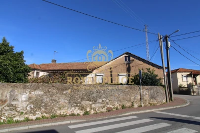 Moradia T3 para Venda em Santa Maria de Lamas