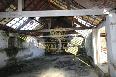 Moradia T3 para Venda em Santa Maria de Lamas