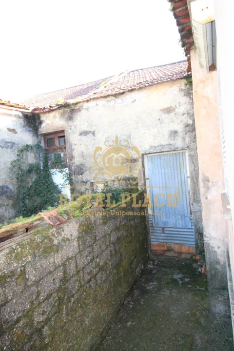 Moradia T3 para Venda em Santa Maria de Lamas