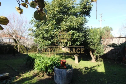 Moradia T3 para Venda em Santa Maria de Lamas