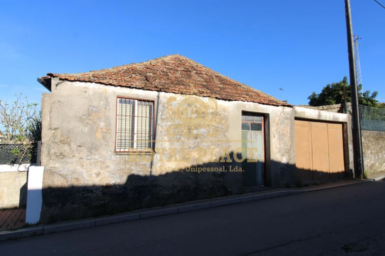 Moradia T3 para Venda em Santa Maria de Lamas Foto 6