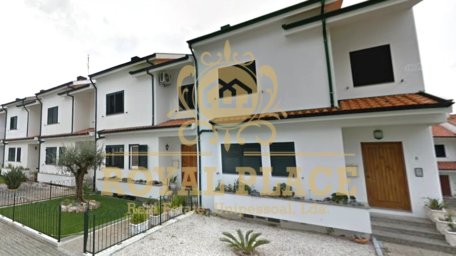 Moradia T3 para Venda em Rio Meão