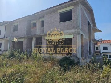 Moradia T3 para Venda em Rio Meão