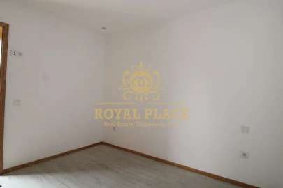 Moradia T2 para Venda em Santa Maria de Lamas