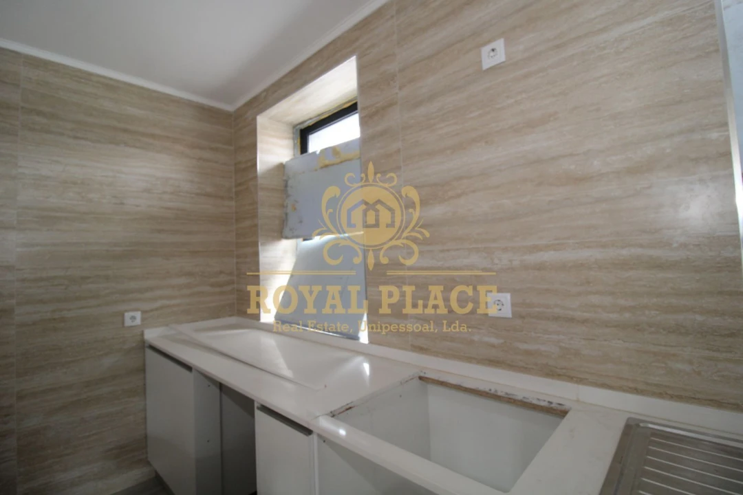 Moradia T2 para Venda em Santa Maria de Lamas Foto 14