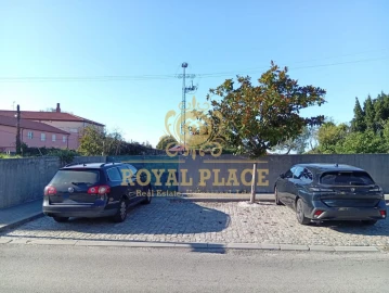 Terreno para Venda em Paços de Brandão