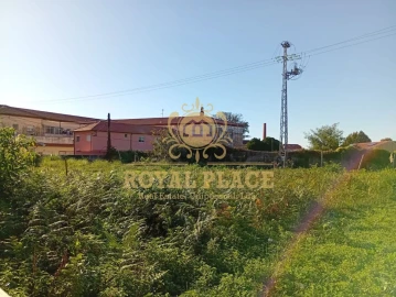 Terreno para Venda em Paços de Brandão