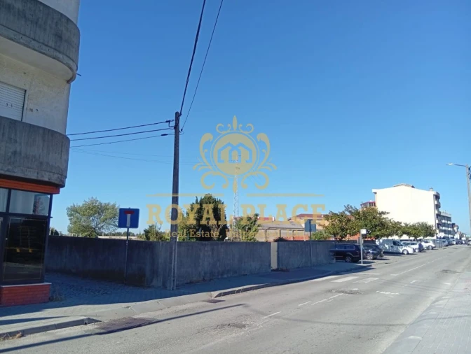 Terreno para Venda em Paços de Brandão Foto 13