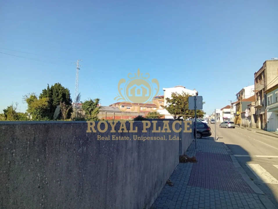 Terreno para Venda em Paços de Brandão Foto 11