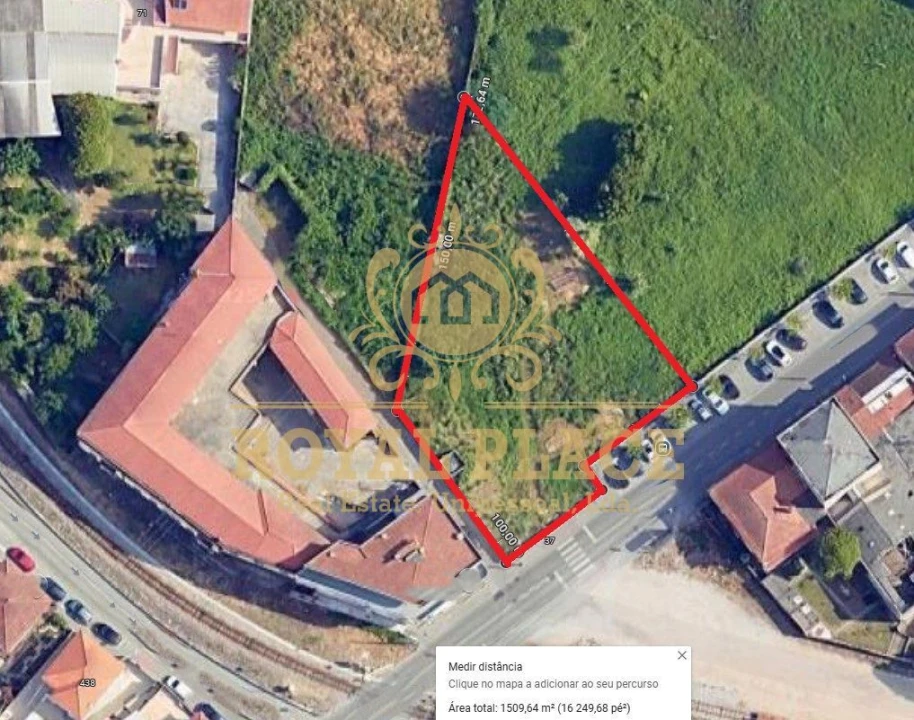 Terreno para Venda em Paços de Brandão Foto 1