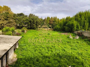 Moradia T3 para Venda em Santa Maria de Lamas