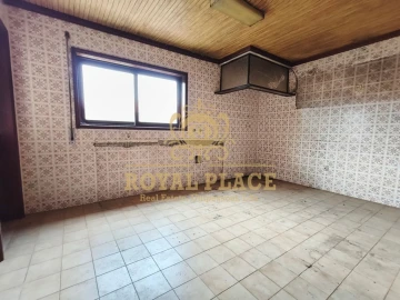 Moradia T3 para Venda em Santa Maria de Lamas