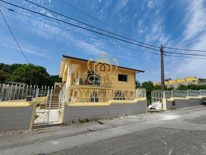 Moradia T3 para Venda em Santa Maria de Lamas Foto 34