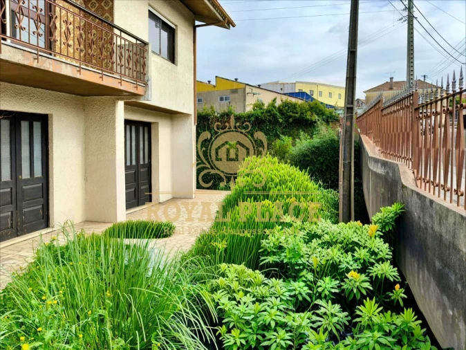 Moradia T3 para Venda em Santa Maria de Lamas Foto 4