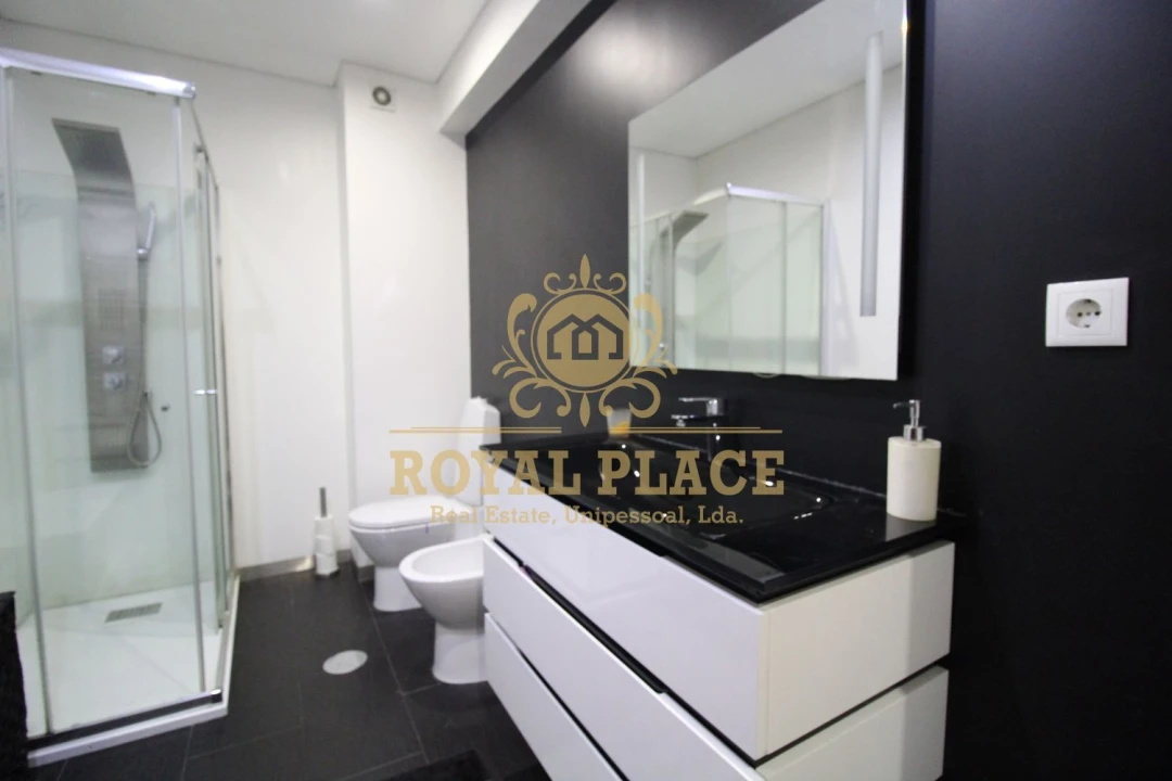 Apartamento T2 para Venda em Fiães Foto 5