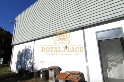 Loja para Venda em O. Azeméis, Riba-Ul, Ul, Macinhata Seixa, Madail